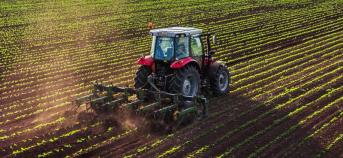 Tractor op het veld